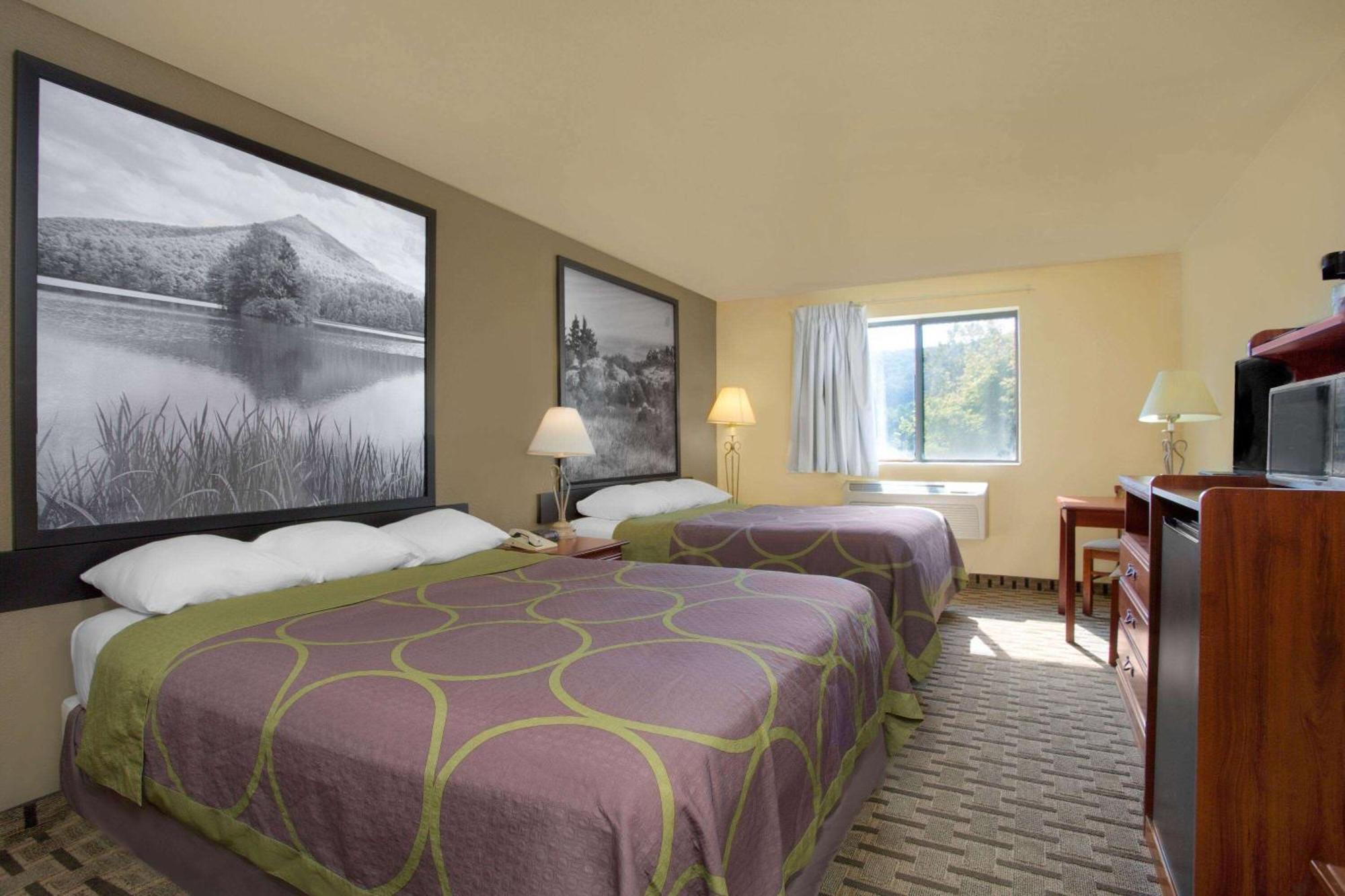 Super 8 By Wyndham Lynchburg Va Hotel Екстериор снимка