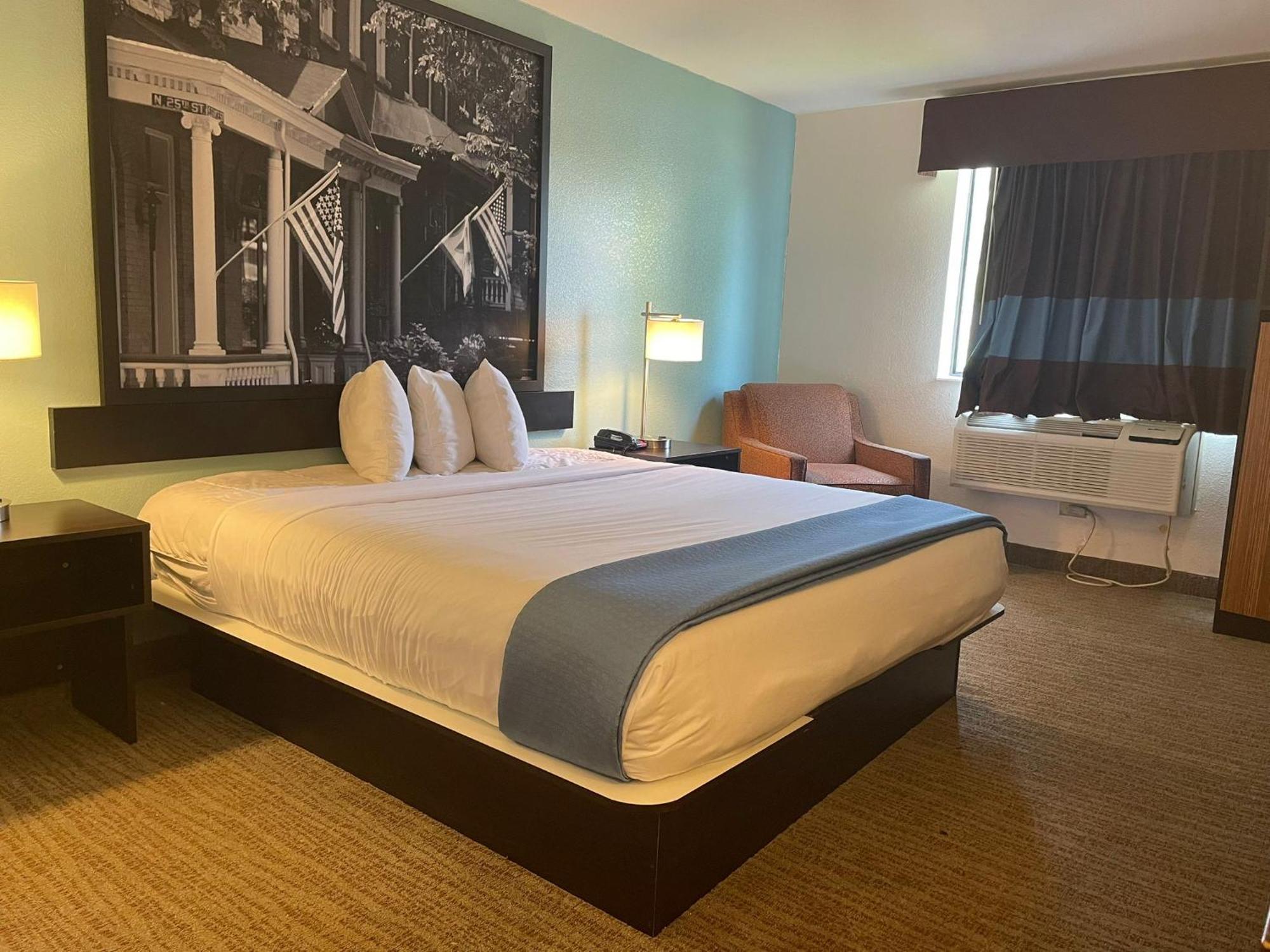 Super 8 By Wyndham Lynchburg Va Hotel Екстериор снимка