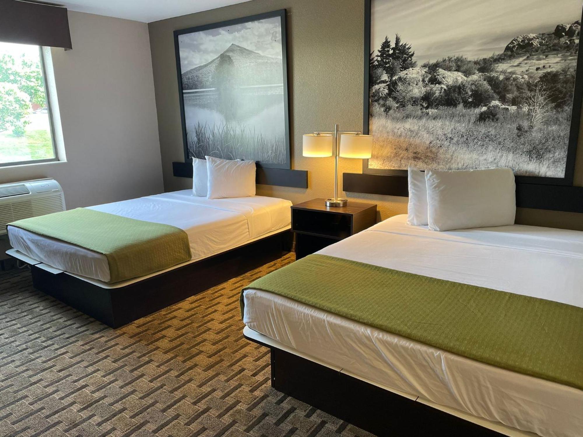Super 8 By Wyndham Lynchburg Va Hotel Екстериор снимка